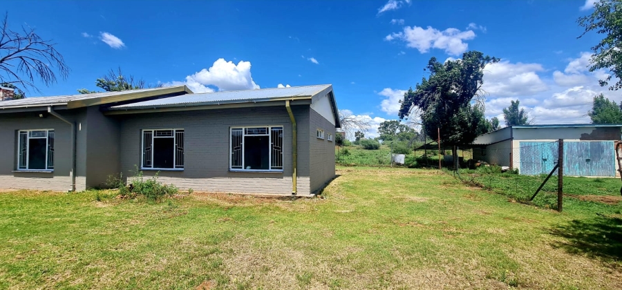 3 Bedroom Property for Sale in Bloemfontein Rural Free State